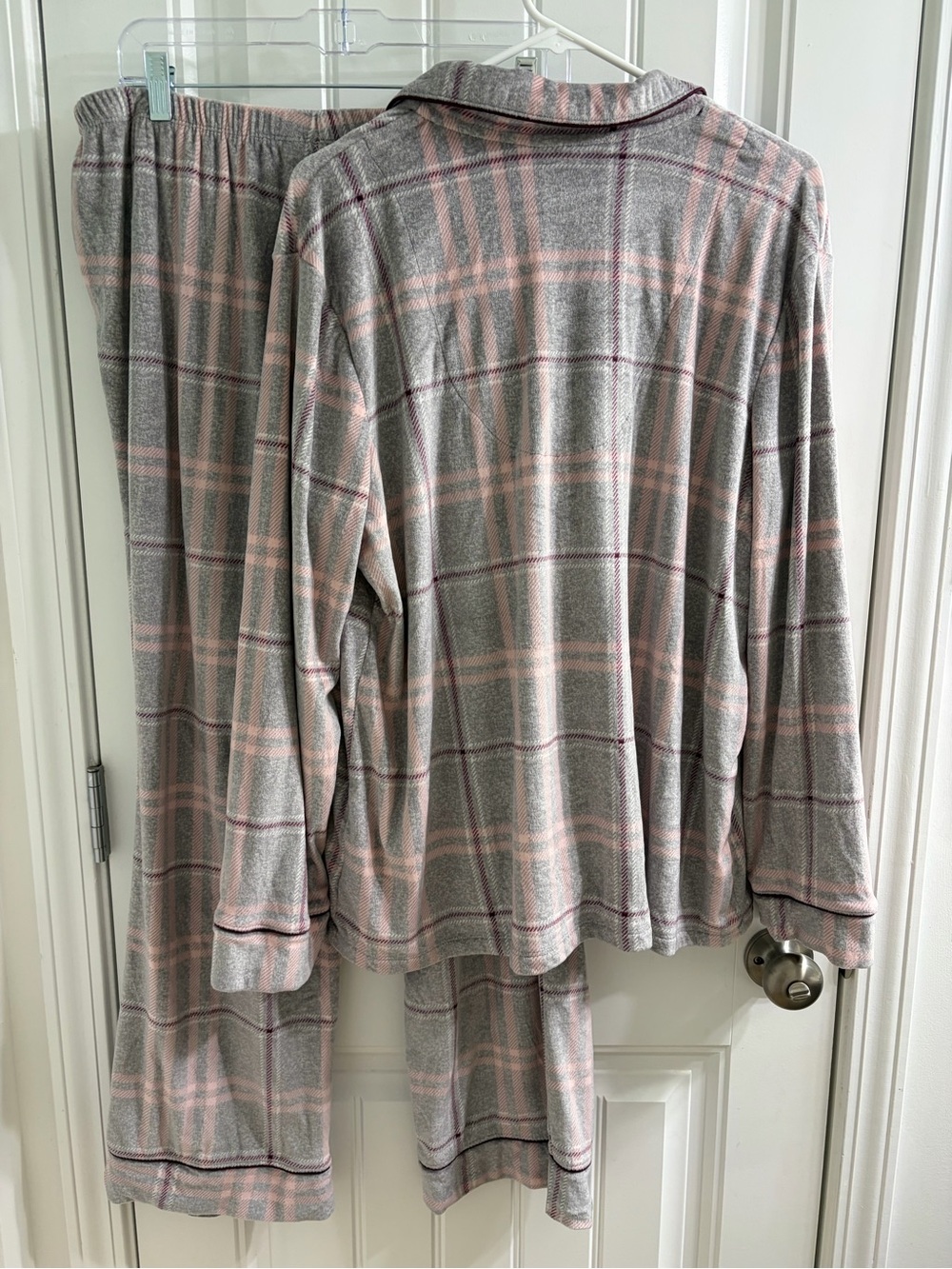 Joyspun Women’s Stretch Velour Plaid Fleece Pajama Set Pink & Gray XL - Picture 7 of 10